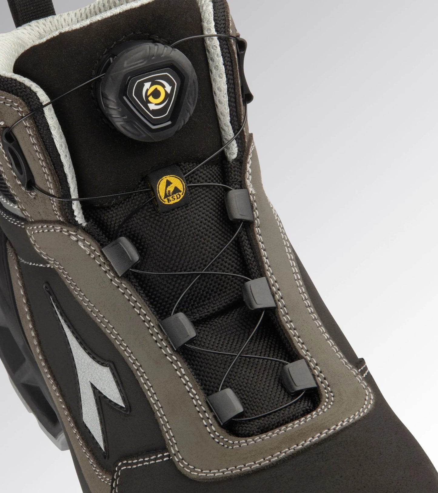 Diadora Shark Stable Impact Leather Quick Mid Sicherheitsstiefel S3S FO SR SC ESD 701.180611