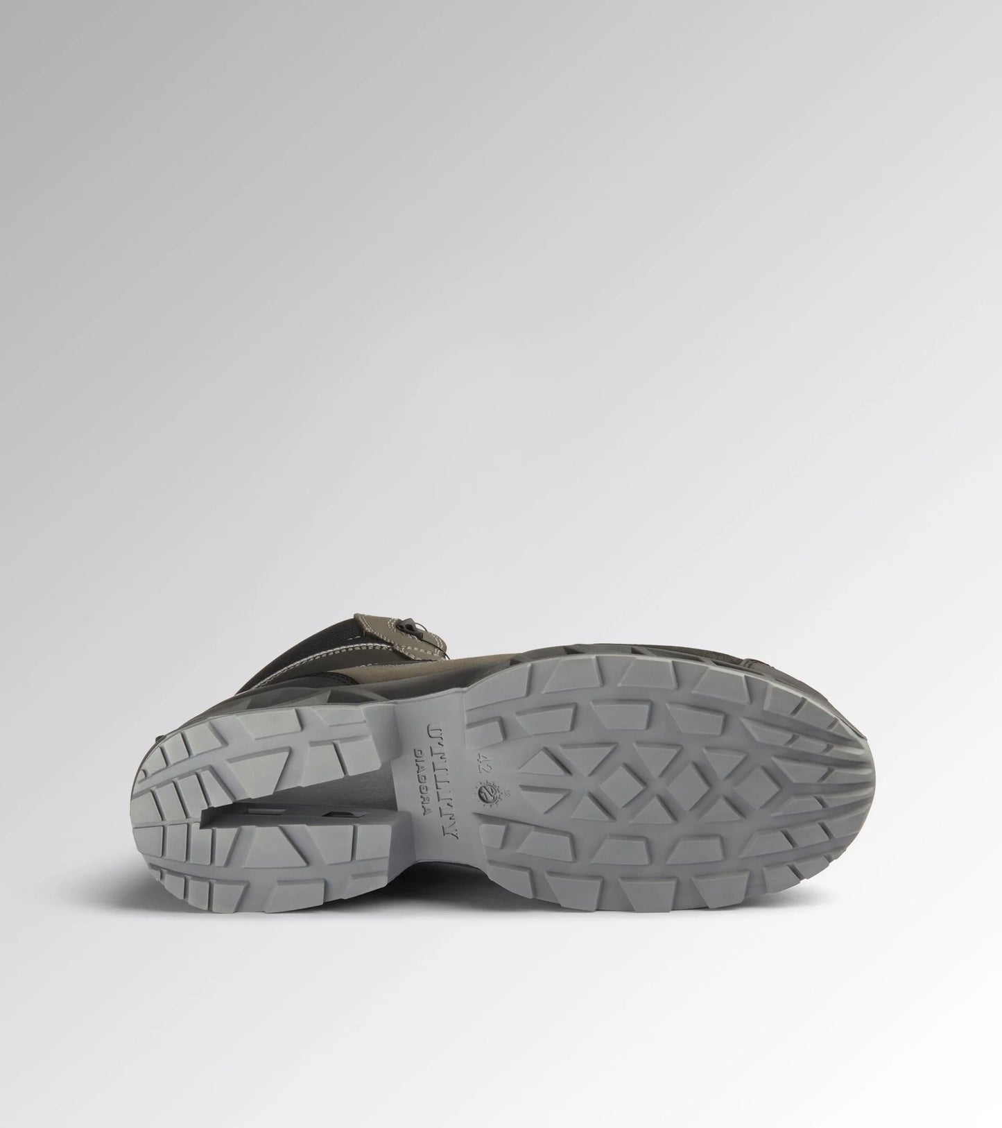 Diadora Shark Stable Impact Leather Quick Mid Sicherheitsstiefel S3S FO SR SC ESD 701.180611