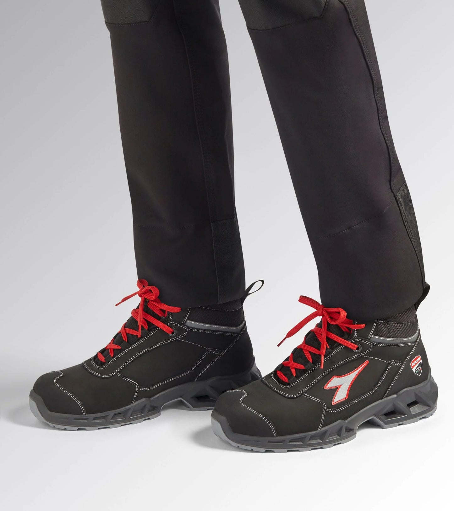 Diadora x Ducati Corse Shark Engine Sicherheitsstiefel Mid S3S SRC ESD 701.181227