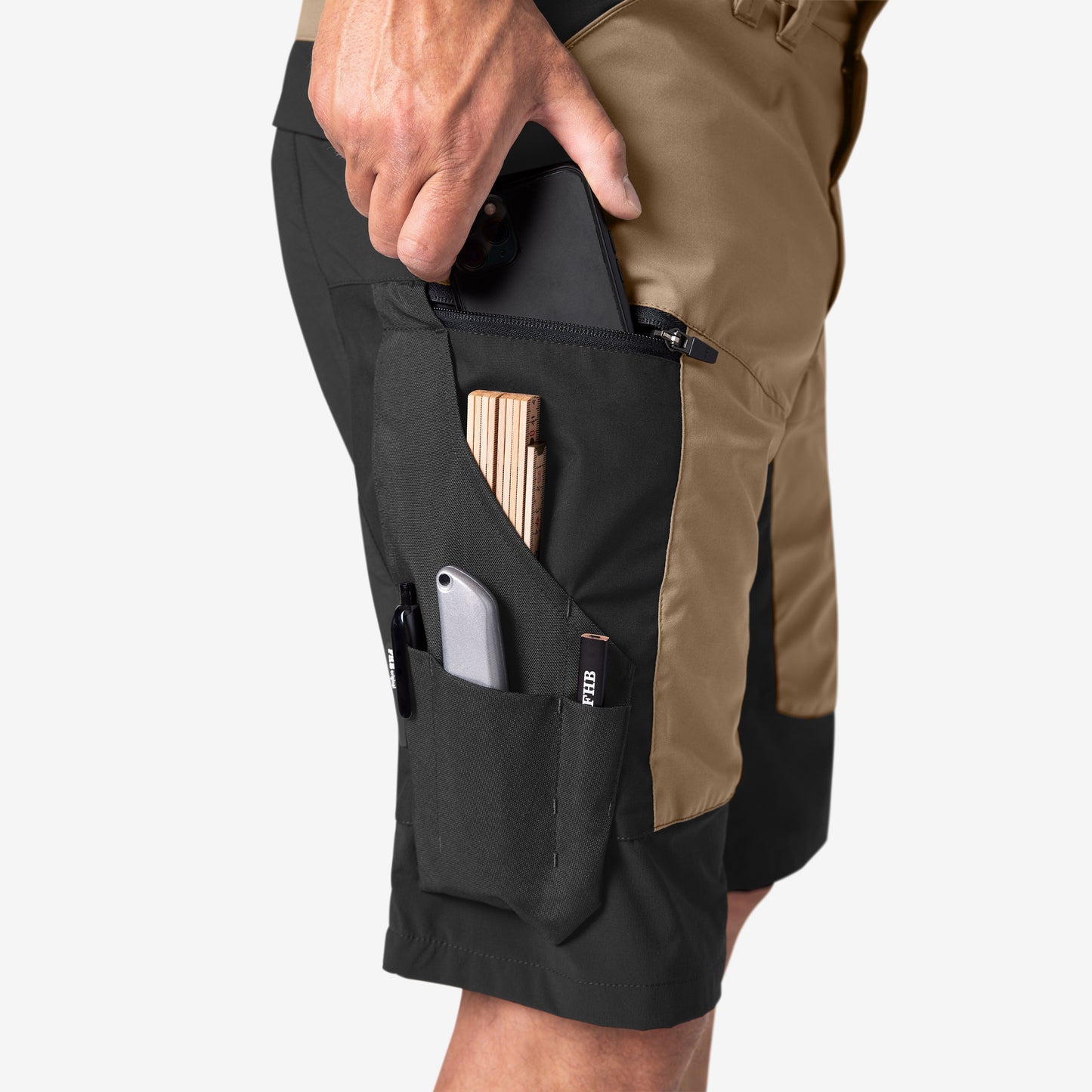 FHB Kim Stretch Bermuda Arbeitshorts Beige/Schwarz 125200 + gratis Zimmermannsbleistift
