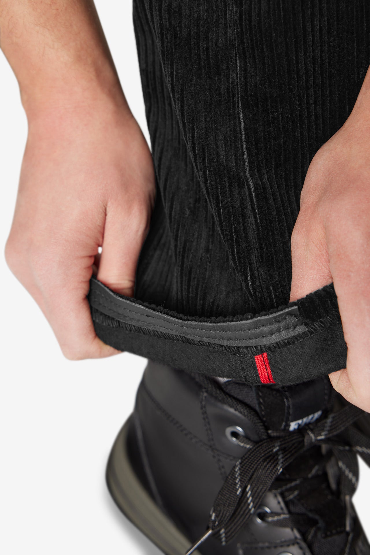 FHB Peter Zunfthose Trenkercord Dreidraht 60008 + gratis FHB T-Shirt