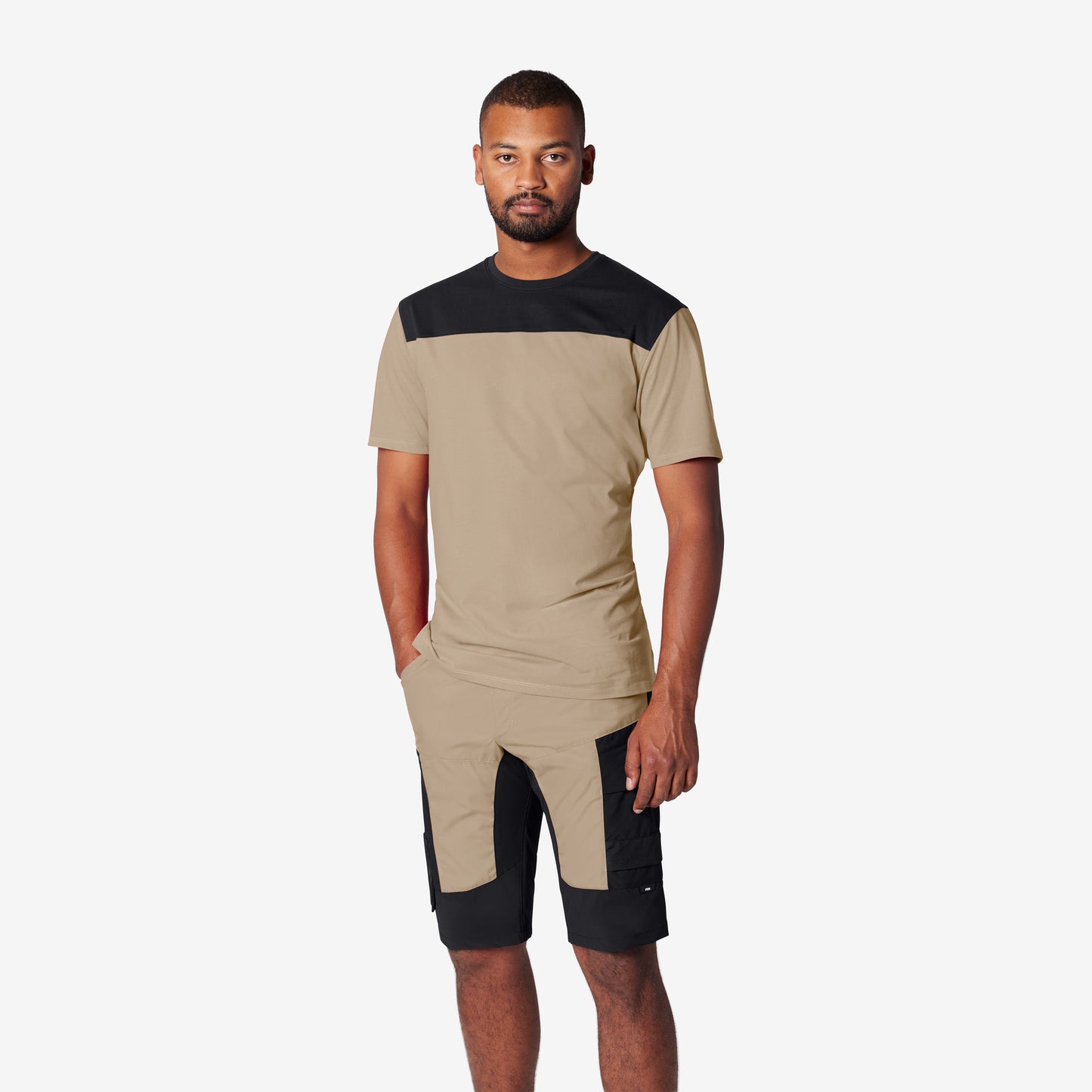 FHB Kim Stretch Bermuda Arbeitshorts Beige/Schwarz 125200 + gratis Zimmermannsbleistift