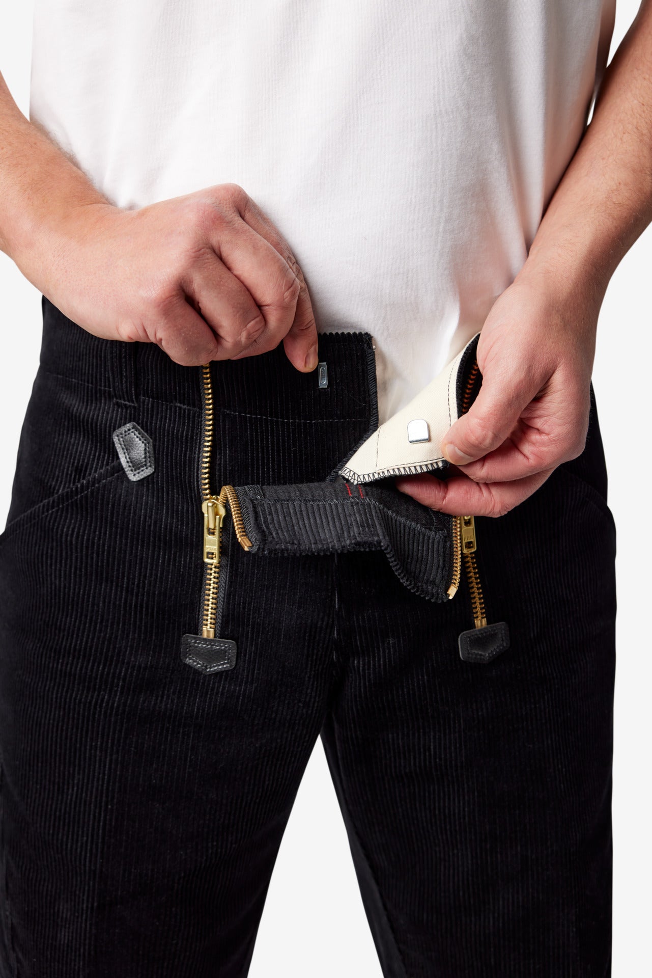 FHB Hans Zunftshorts Genuacord Schwarz 20033 + gratis FHB Zollstock Xaver