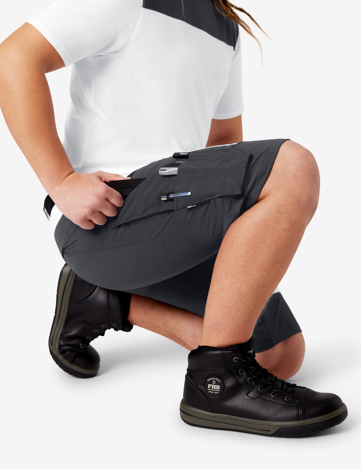 FHB Kim Stretch Bermuda Arbeitshorts Weiß/Anthrazit 125200 + gratis Zimmermannsbleistift